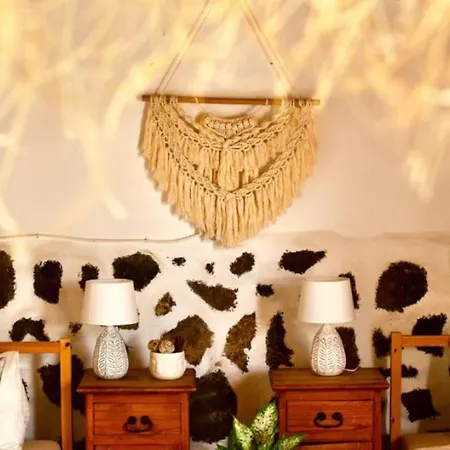 Apartman With Pool Garden And Open Roof Bathroom